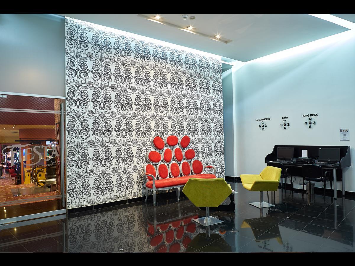 Thunderbird Hotel Fiesta & Casino Lima Exteriör bild